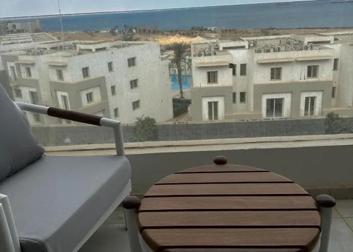 بقرية ذاجروف الجلالة بالعين السخنة Alpesi faház *